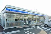 ローソン 伊勢原岡崎店（355m）