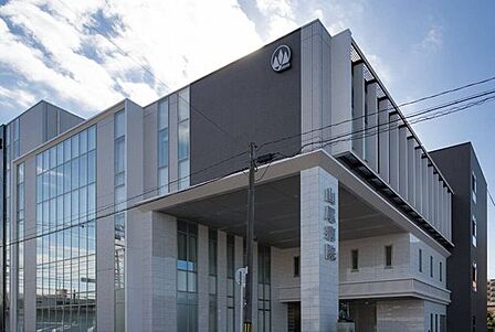 山尾病院大腸・肛門外科、消化器内科、糖尿病内科、呼吸器内科、循環器内科、脳神経外科、整形外科、 780m
