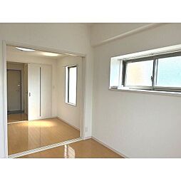 ヒルズ南吹田 5階1DKのリビング/ダイニング