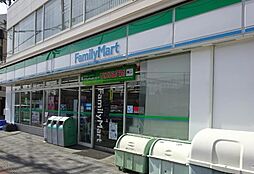 ファミリーマート 東淀川駅前店（944m）