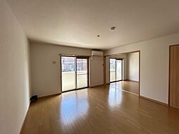 ベルグランツ 303 3階2LDKのリビング/ダイニング