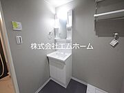 脱衣所　独立洗面台（シャンプードレッサー付）　イメージ写真