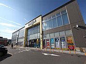 TSUTAYA 春日井店（720m）