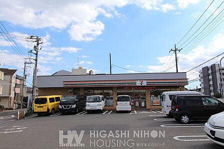 セブンイレブン横浜美しが丘5丁目店 徒歩6分。●24時間営業の便利なコンビニが近隣にあり、便利な生活環境が整います。暗くなった夜も24時間営業の明かりがついていると心強いですね● 400m