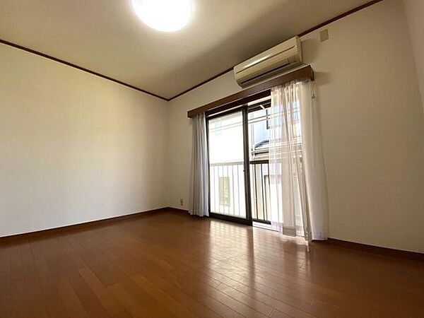 洋室を拡大表示