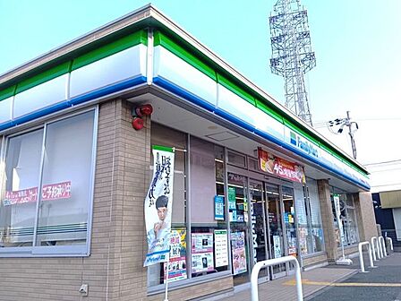 ファミリーマート 中久世一丁目店 1290m