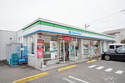 ファミリーマート 松山余戸店