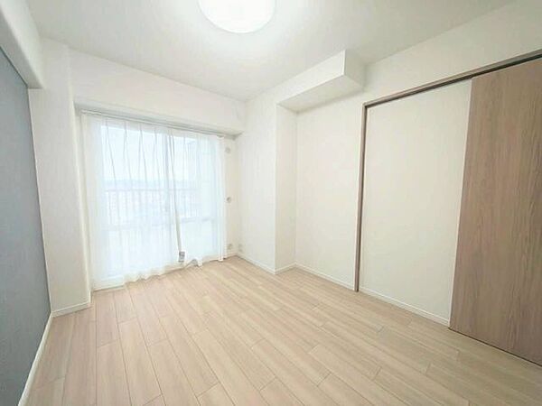 洋室を拡大表示