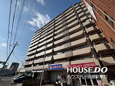 JRおおさか東線「JR淡路」・・・徒歩約8分阪急京都線・千里線「淡路」駅・・・徒歩約10分通勤合・通学に便利な3沿線利用可能◎