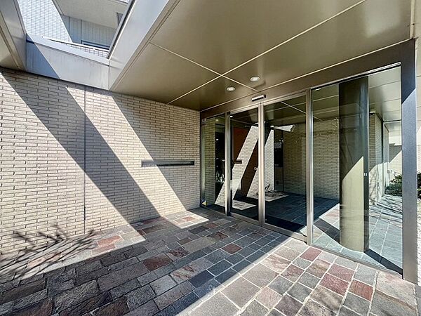 エントランスを拡大表示