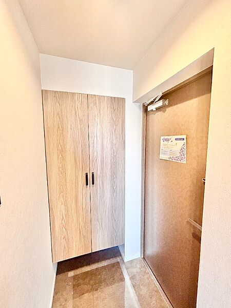 玄関を拡大表示