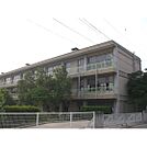 小学校「上田市立東小学校まで728ｍ」