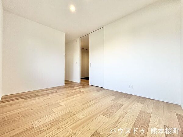 洋室を拡大表示
