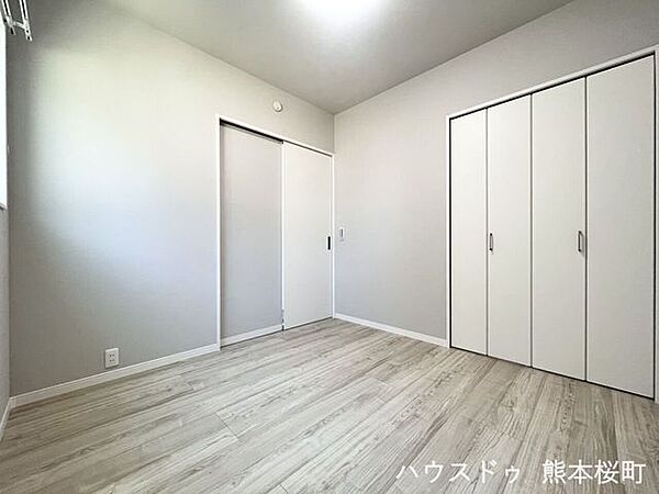 洋室を拡大表示