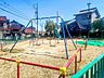 周辺：三角公園 810m