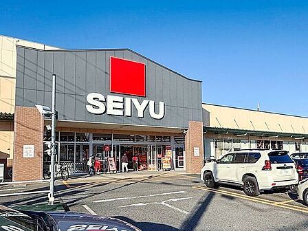 SEIYU 西友熱田三番町店 370m