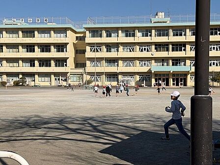 仏子小学校 980m