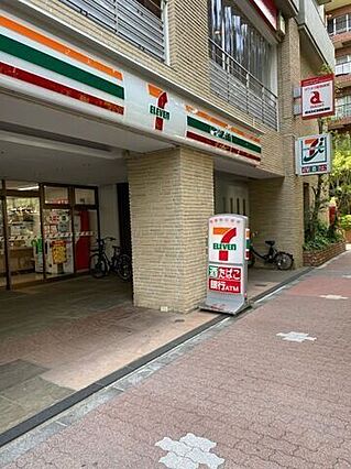 セブン-イレブ...