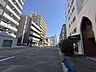 その他：マンション周辺の道路の様子です。お住まいになる前に、周辺の街並みや道路の雰囲気もぜひチェックしてみてください。