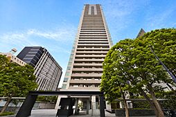 赤坂駅徒歩5分、溜池山王駅徒歩5分、六本木一丁目駅徒歩7分の立地