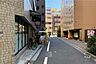 その他：敷地の南西側前面道路（北西側から）