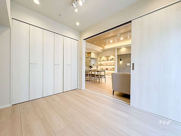 寝室を拡大表示