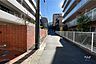 その他：敷地西側の前面道路（北側から）