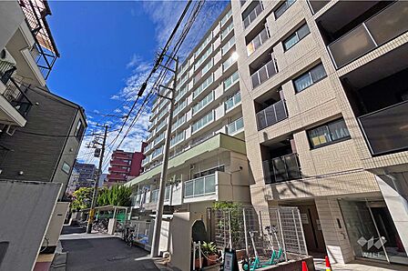 鶯谷永谷マンションの外観(南東側から)