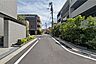 その他：敷地西側の前面道路（北側から）