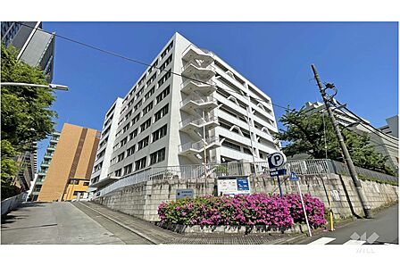 東京逓信病院の外観