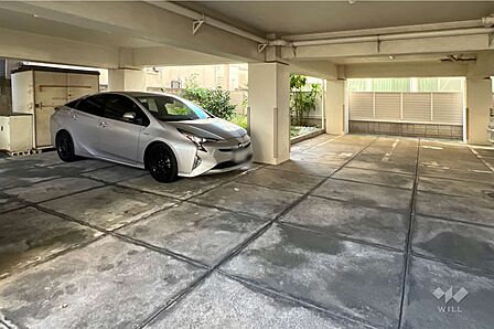 敷地内駐車場(屋内平面式)