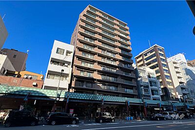 外観：ファミール浅草一丁目の外観（南西側から）