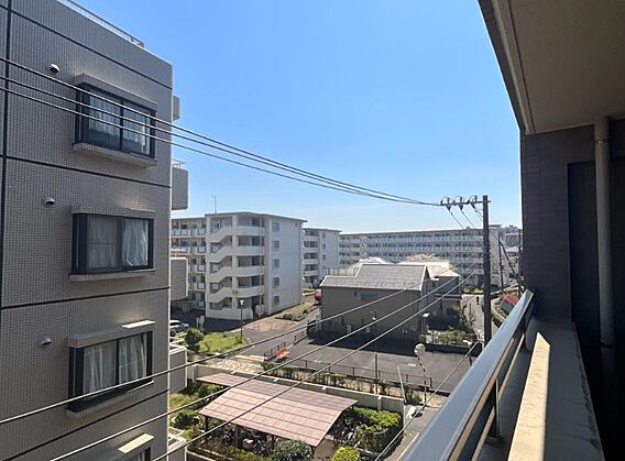 バルコニーから...