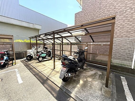 バイク置場