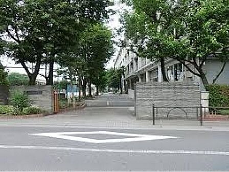 練馬区立北町中学校 徒歩3分。 240m