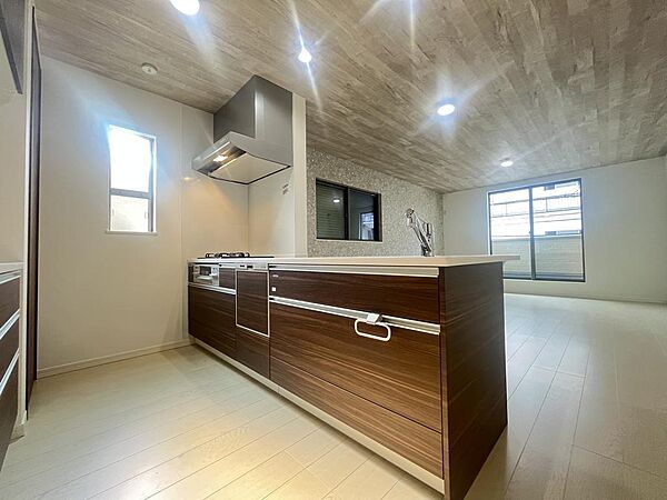 キッチンを拡大表示