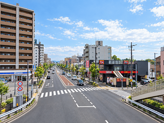 蔵前橋通り沿い...