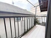 お洗濯ものを気持ち良く太陽の光で干せるのが嬉しいですね。