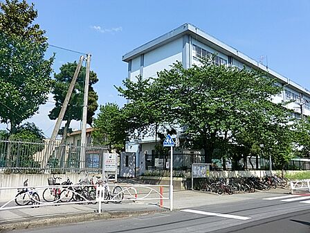 川崎市立宿河原小学校まで約670m(徒歩9分)