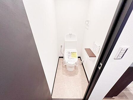 ほっと安らげるトイレ空間です。