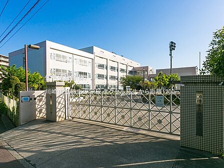 川崎市立柿生中学校まで約1200m(徒歩15分)