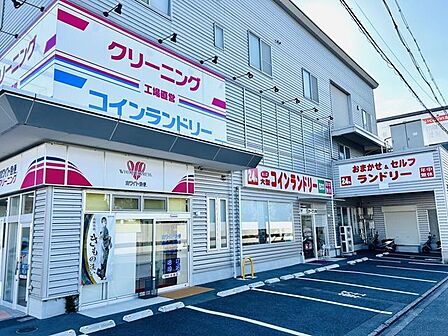 コインランドリー京都第一工場前店 850m