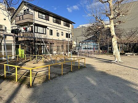 北岩本児童公園 90m