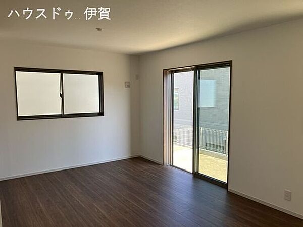 リビング/ダイニングを拡大表示