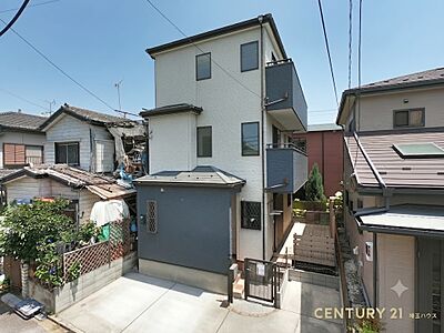外観:【外観】駅徒歩18分の閑静な住宅街に佇むウッドデッキのある3SLDK!太陽の恵みが感じられる南向き 外観:【外観】駅徒歩18分の閑静な住宅街に佇むウッドデッキのある3SLDK!太陽の恵みが感じられる南向き