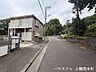 外観：前面道路との距離感が心地よく、陽当たりや風通しにも期待できます。