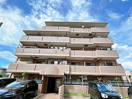 【外観】高層階なので風通しの良いお部屋です。