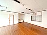 リビング/ダイニング：リフォーム中【リビング】間取り変更を行います。床もフローリングを張り、壁と天井はクロスの張替えを行います。