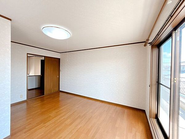 洋室を拡大表示