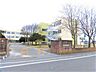 周辺：苫小牧市立北星小学校 徒歩5分。 390m